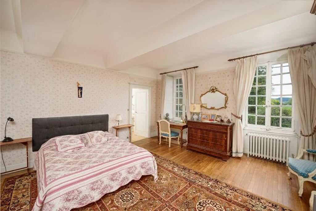 Chateau Pour Se Retrouver Larochemillay Esterno foto
