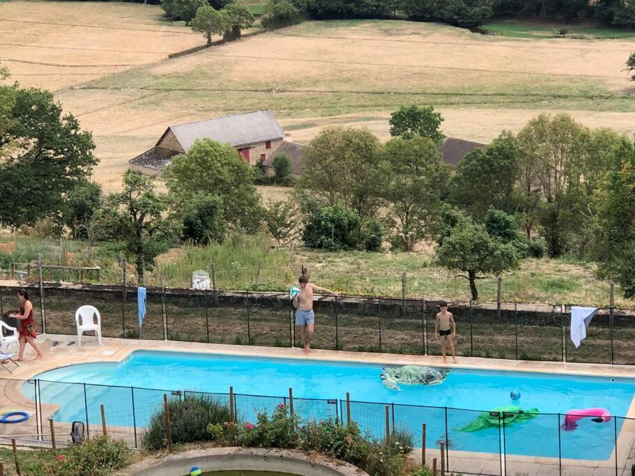 Chateau Pour Se Retrouver Larochemillay Esterno foto